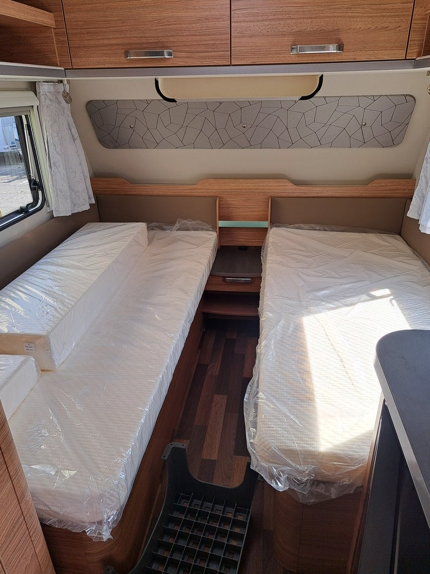 Weinsberg Cara-One 480 EU - Großer Kühlschrank, Mover und Fußbodenheizung! – 4