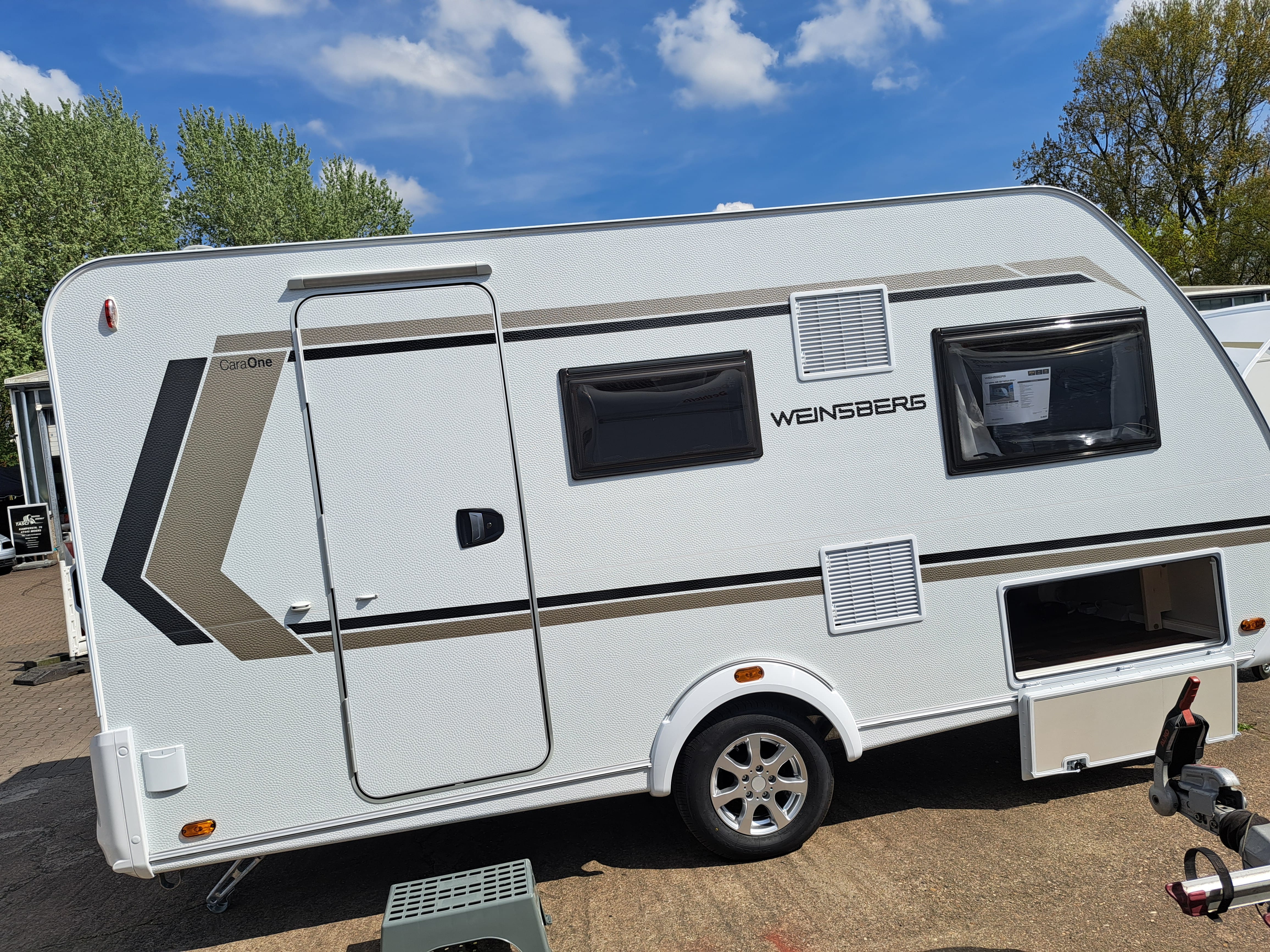 Weinsberg Cara-One 420 QD - Großer Kühlschrank und Fußbodenheizung! – 2