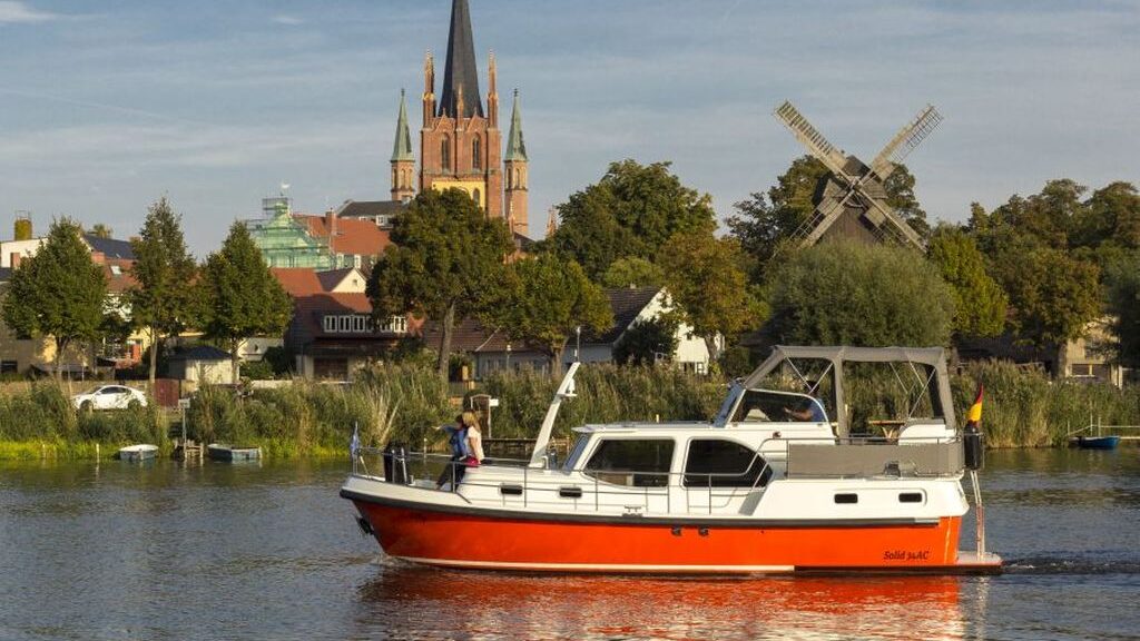 Jetten 34 AC "Ally" mieten bei Yachtcharter Werder (Geschäftsführer/Betreiber: Bennet Seide