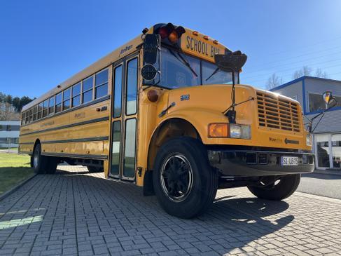 Partybus in GELB  Eventbus US BUS SCHOOLBUS Schulbus Partyliner Limobus – 4