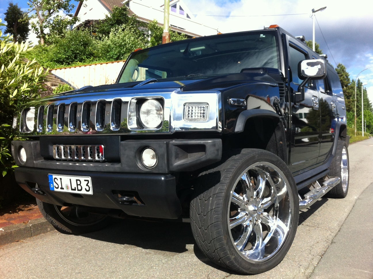 MEGA HUMMER H2 zum ***SELBER FAHREN***Der HUMMER H2 mit seiner Mega V8 Hamann Sortauspuffanlage und 24 Zoll Chromefelgen ist einzigartig!!!