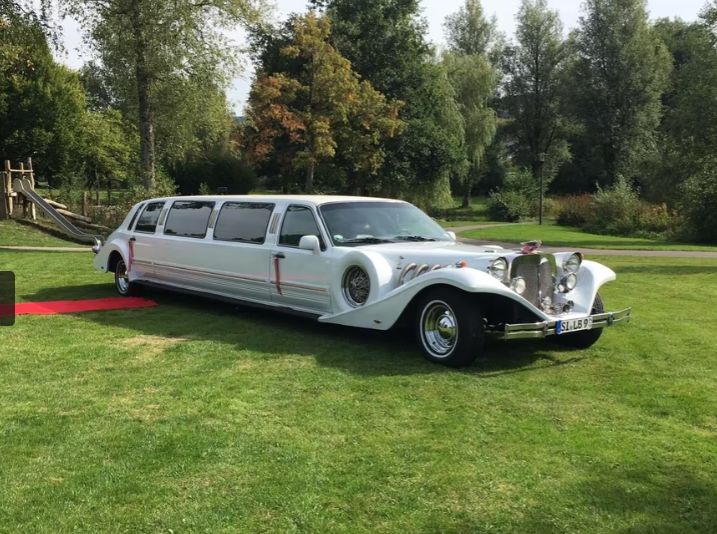 Excalibur-Stretchlimousine als Hochzeitsfahrzeug – 3