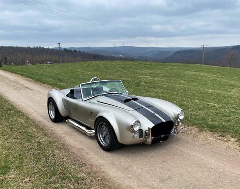 AC Cobra V8 zum Selbstfahren