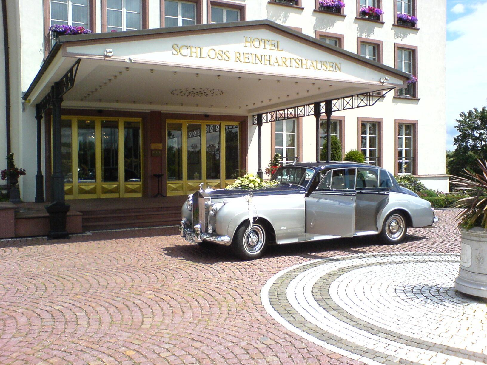 Rolls Royce Silver Cloud V8 von 1960 mit Chauffeur