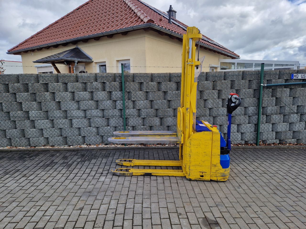 Stöcklin EDI16 mieten bei Stapler-Service Schütze GmbH & Co. KG