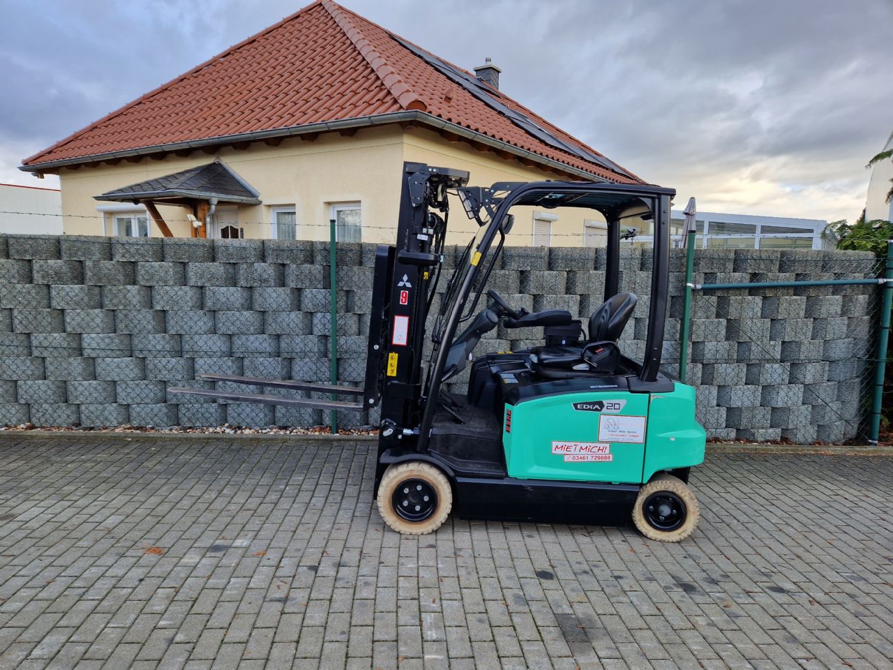 Mitsubishi FB20AN mieten bei Stapler-Service Schütze GmbH & Co. KG