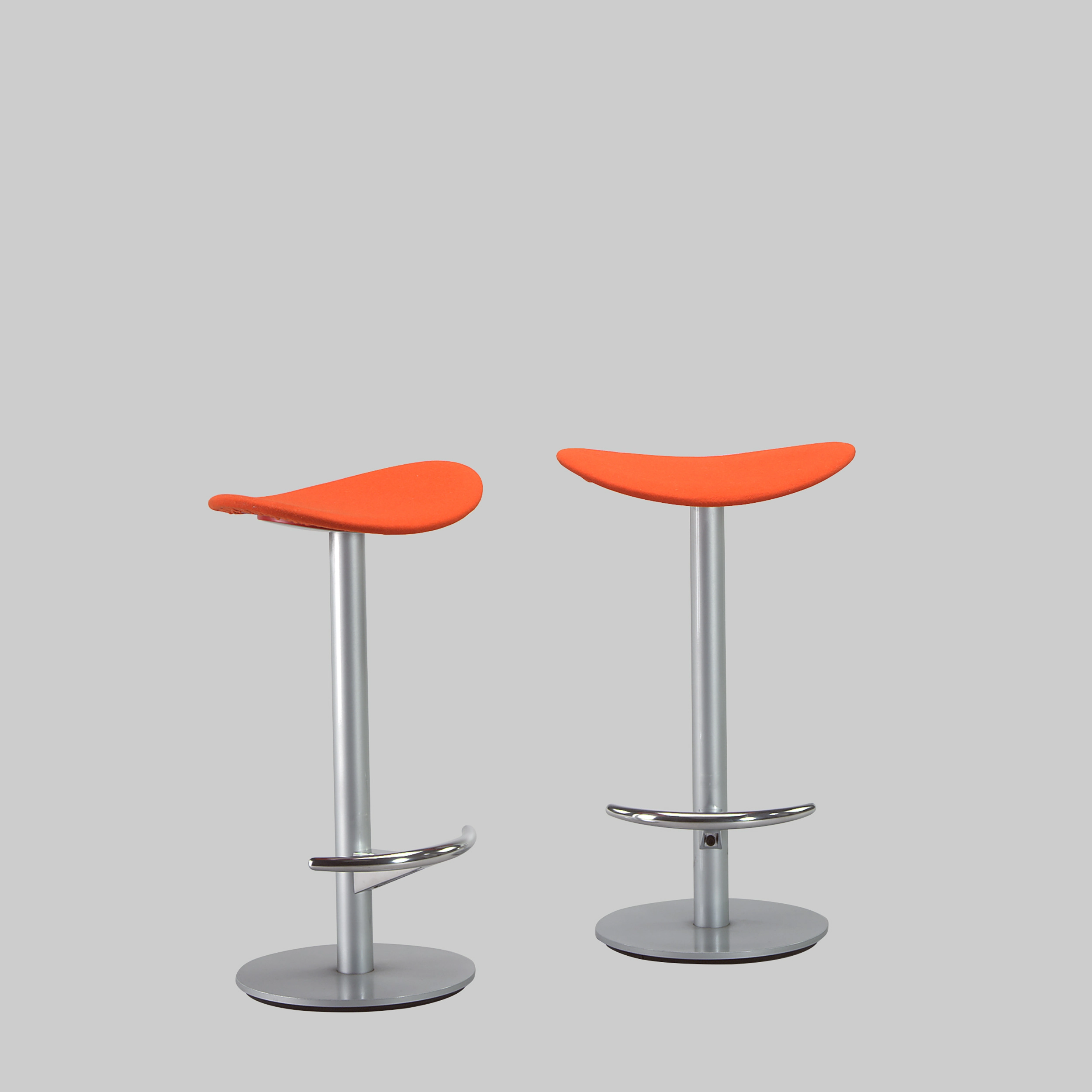 Thekenhocker COMA Orange / Aluminium mieten bei ADEXPO