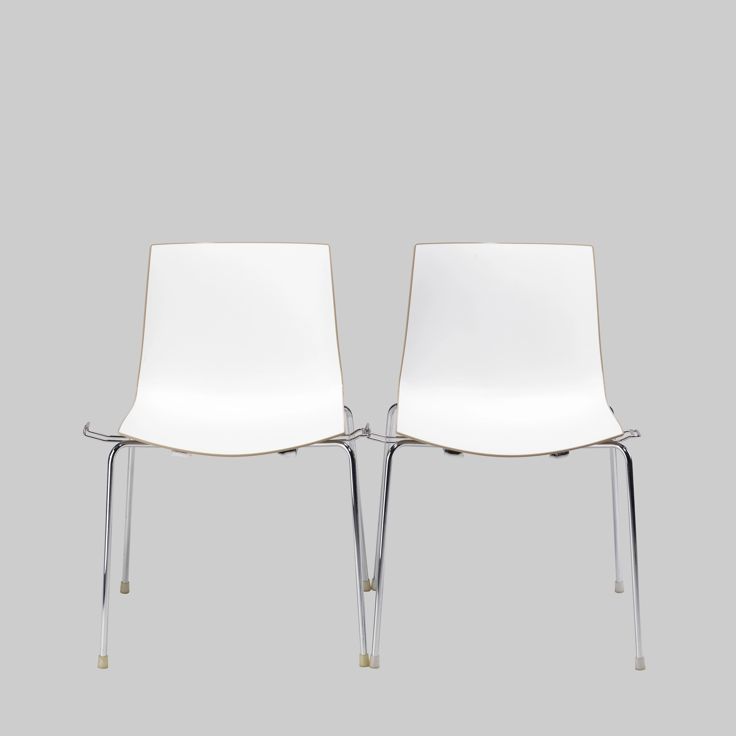 Stuhl CATIFA 46 KOPPEL Weiss-Beige / Chrom mieten bei ADEXPO