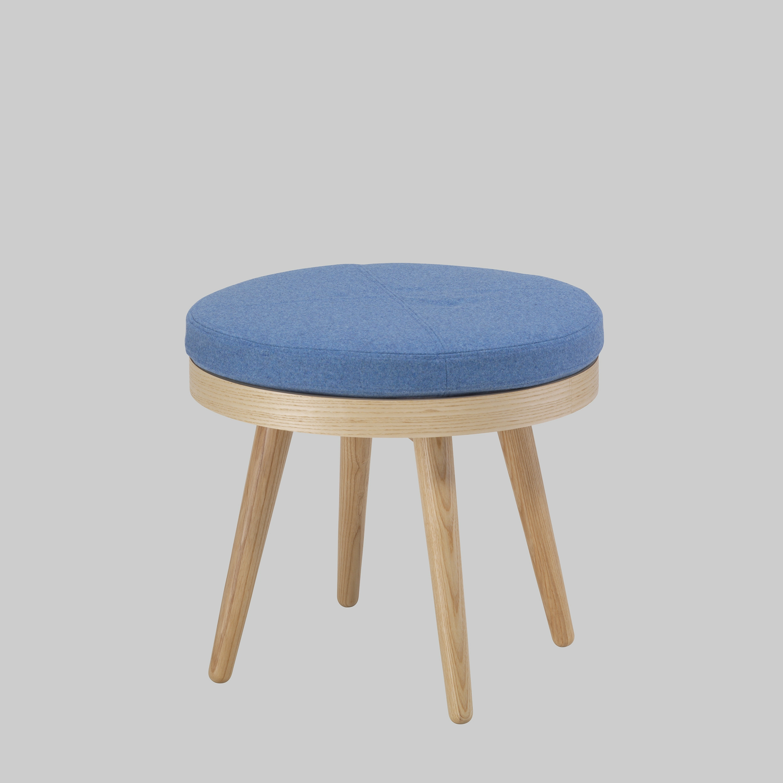 Hocker ALMA Hellblau / Esche mieten bei ADEXPO