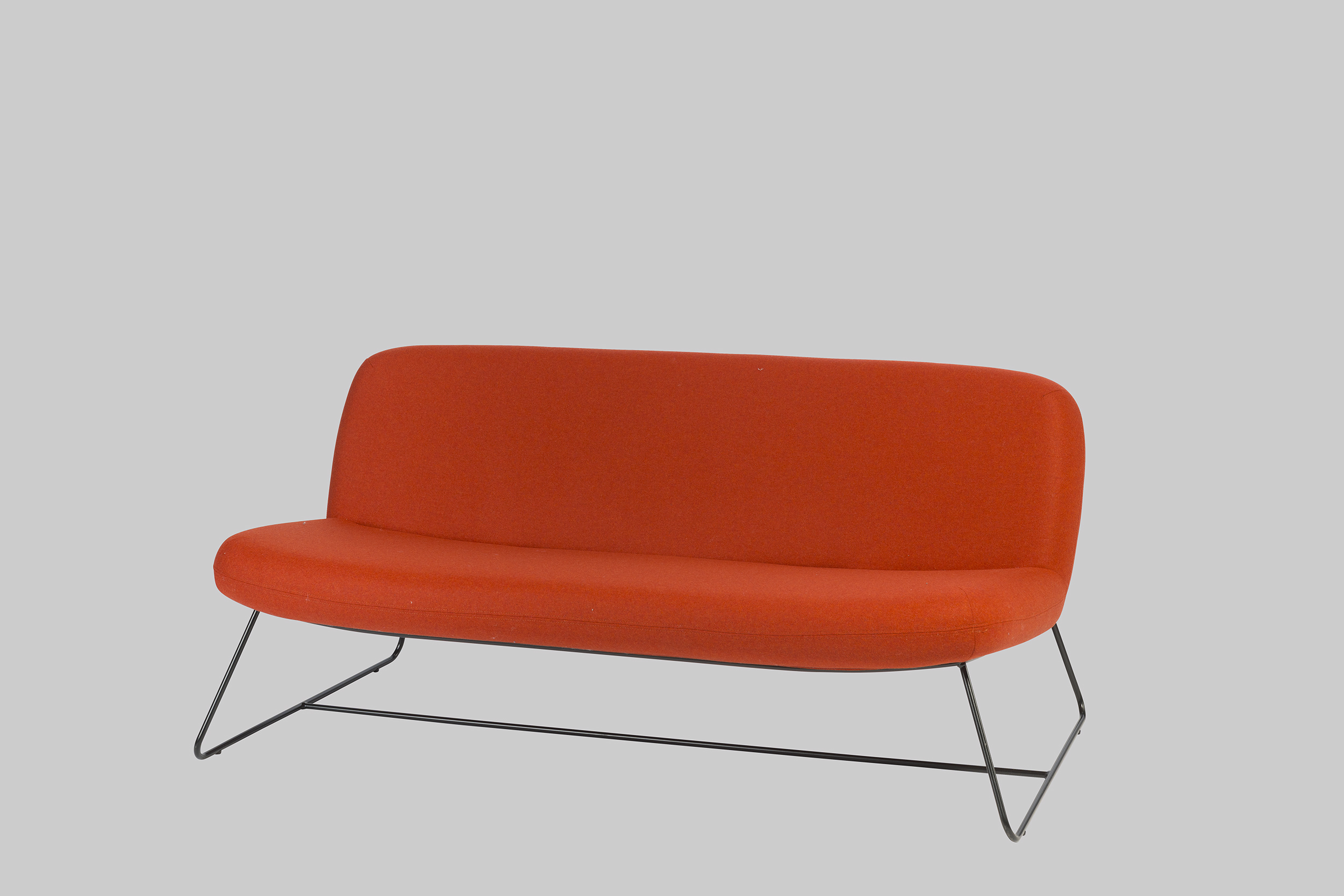 Sofa JAVA Ziegelrot / Schwarz mieten bei ADEXPO