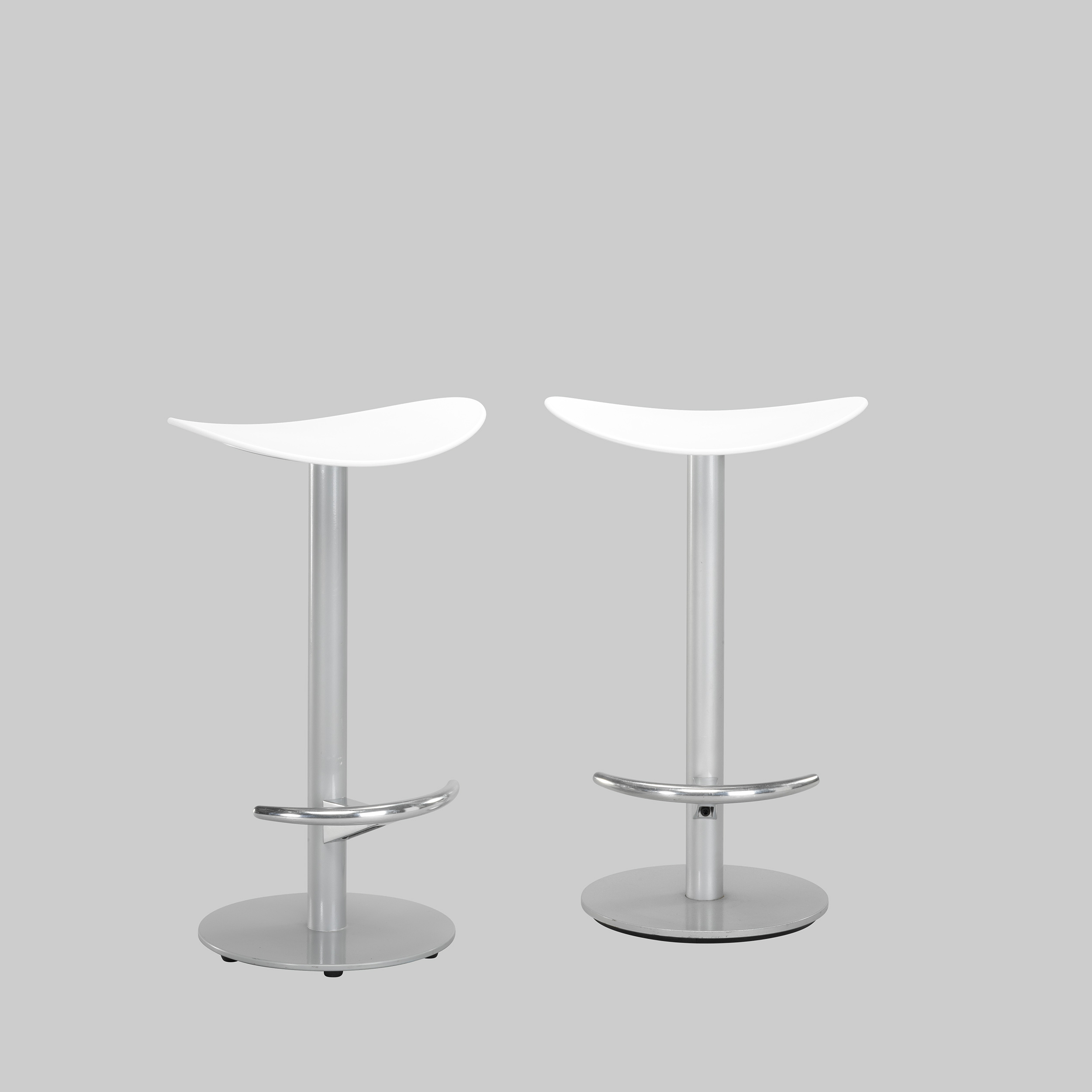 Thekenhocker COMA Weiss / Aluminium mieten bei ADEXPO