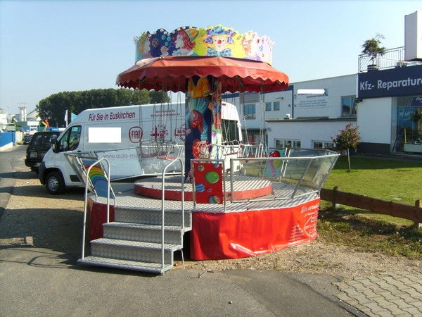 Karussell, Kettenkarussell, Kettenflieger, Kinderkarussell, Fahrgeschäft – 3