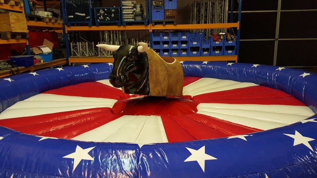 Eventmodul "Bull-Riding" mieten in Salem – Kinderprogramm – 2