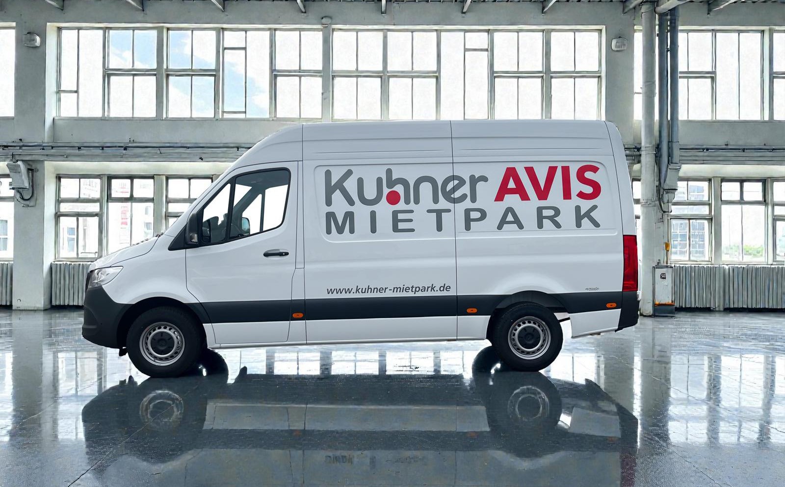 Transporter Gr. TD - 2,8 Tonner Kasten mieten bei Kuhner AVIS Mietpark GmbH