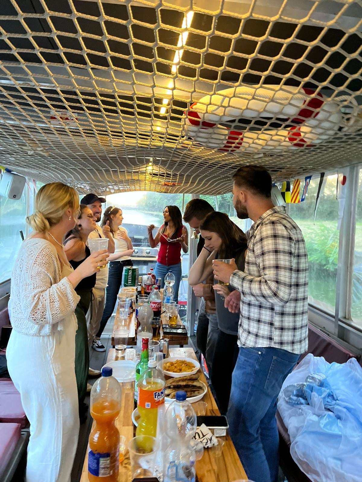 Junggesellenabschied für bis zu 23 Personen auf dem Partyboot/Partyfloß