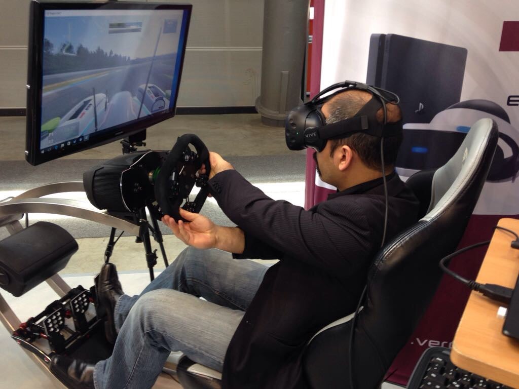 Virtual Reality Rennsimulator