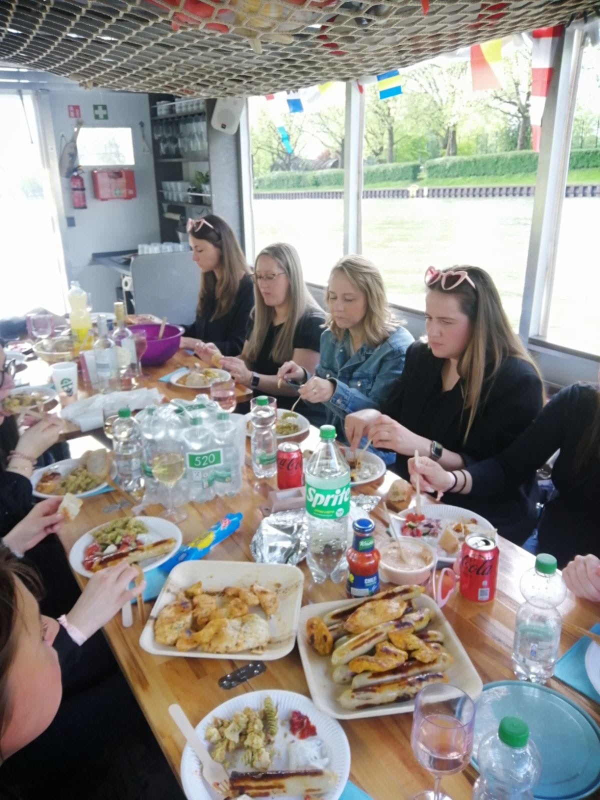 Junggesellenabschied für bis zu 23 Personen auf dem Partyboot/Partyfloß – 3