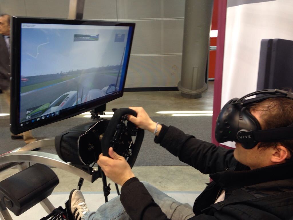 Virtual Reality Rennsimulator – 2