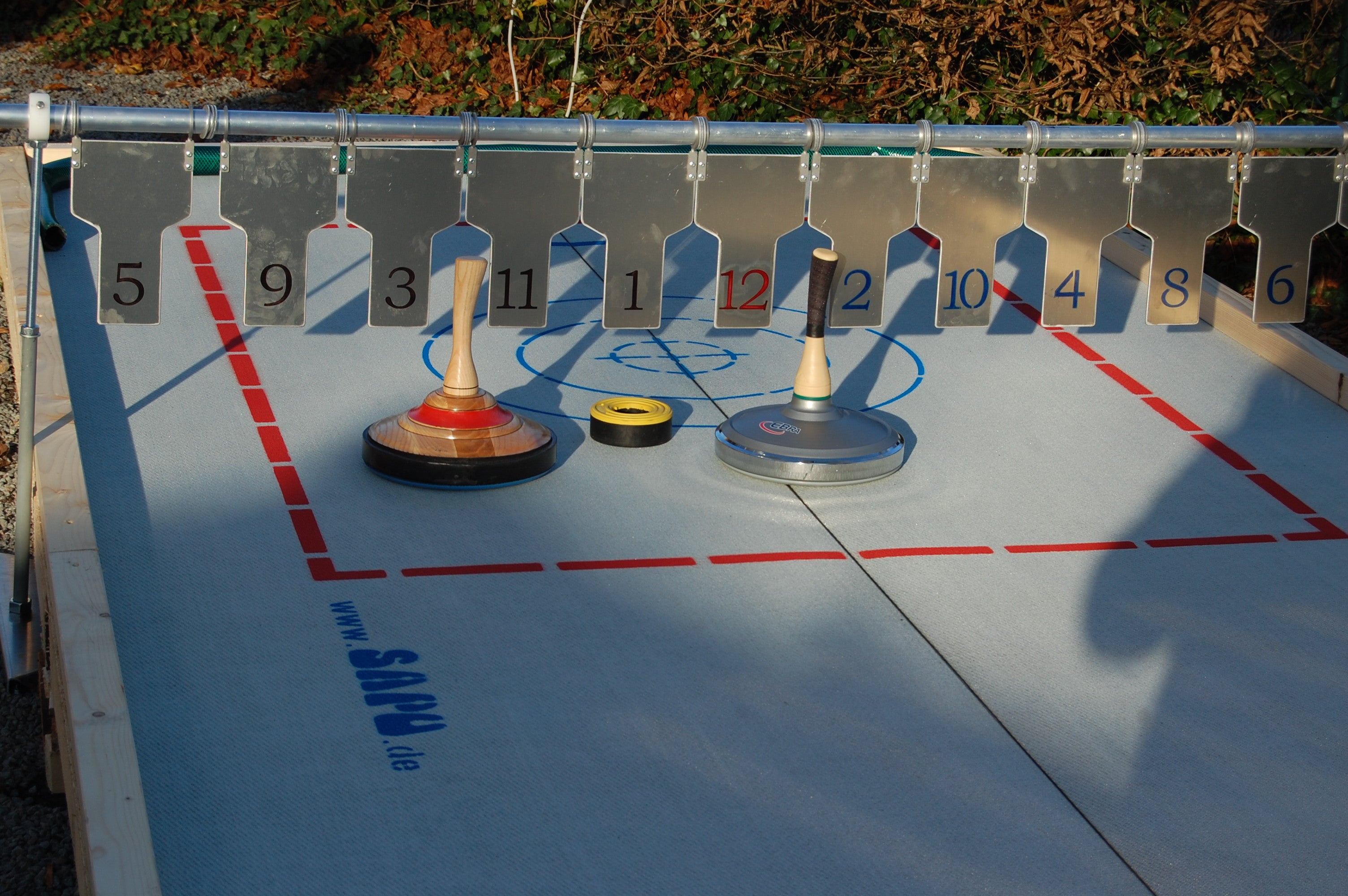 mobile Eisstockbahn das ORIGINAL aus dem ZDF-Fernsehgarten jetzt auch mit Lattl-Gestell (bekannt aus TV Total) – 3