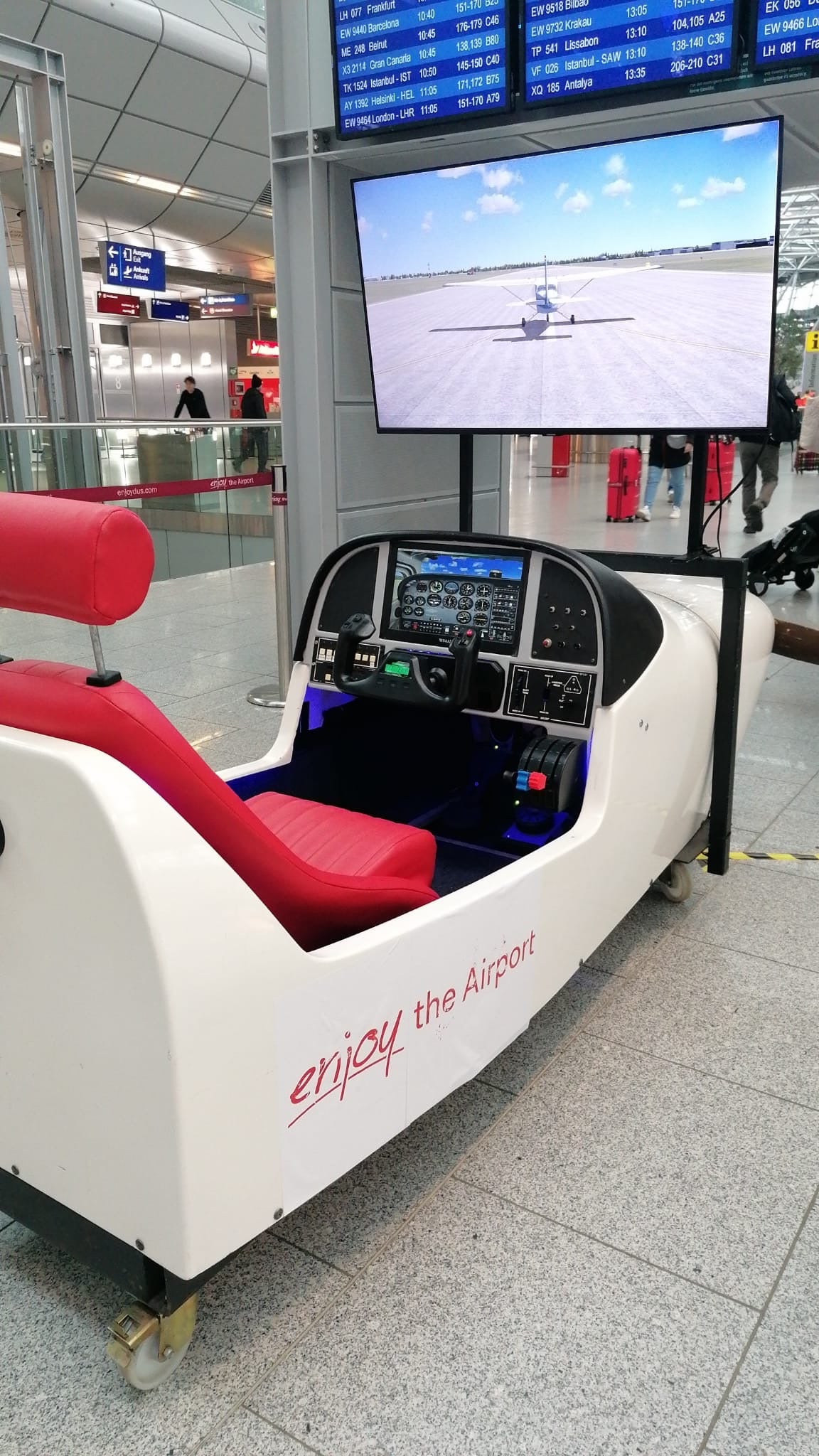 TOP Flugsimulator erleben Sie die Faszination des Fliegens! Flug Simulator mieten, Flight Simulator bekannt aus der Fernsehshow "Experten für Alles" – 3