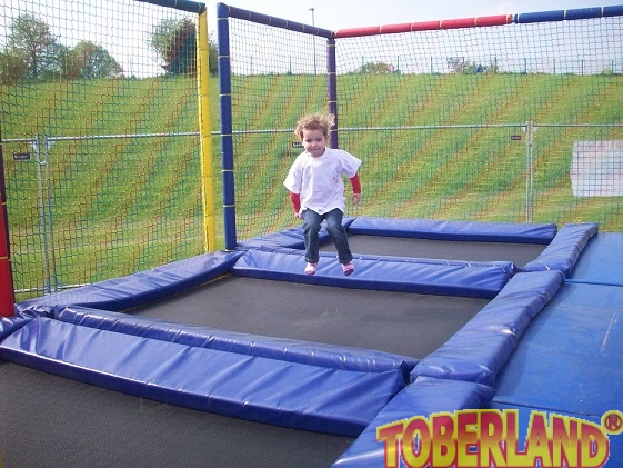 Trampolinanlage mieten bei TOBERLAND, Inhaber Christian Duit