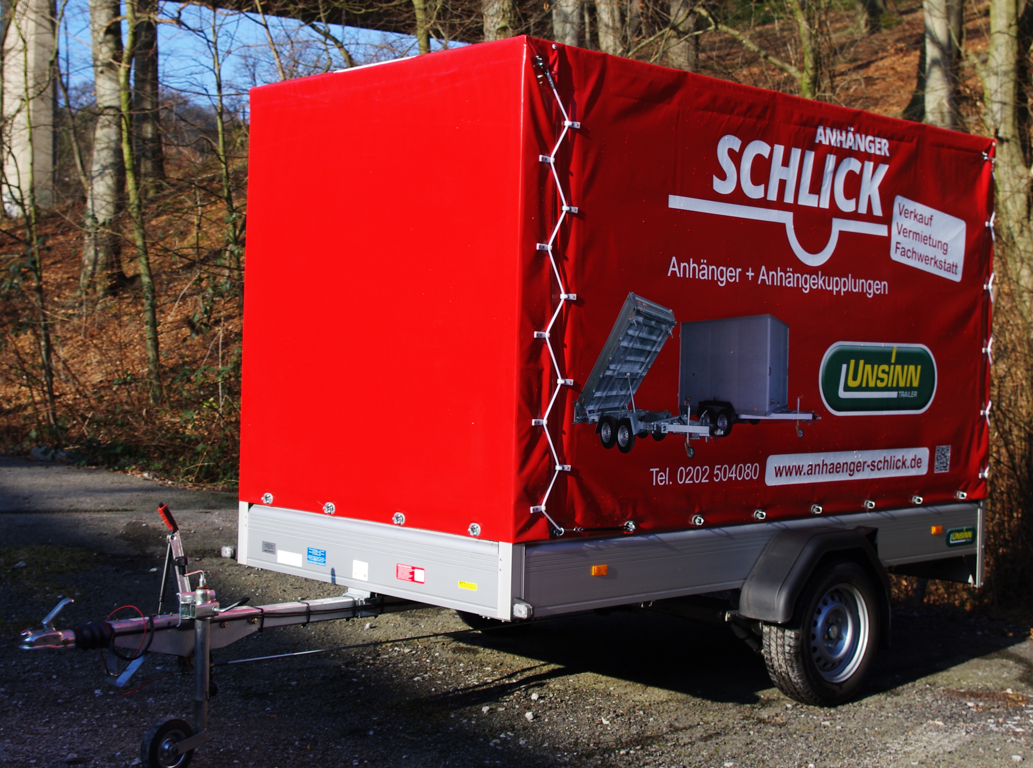 Mietanhaenger Gruppe D (1300 kg) Hochplane 100 km/h, 300 x 150 x 180 cm mieten