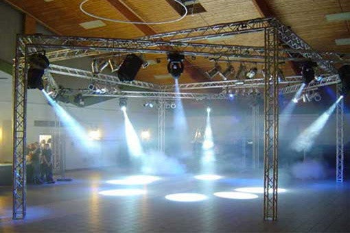 Traversen Konstruktion für Messestand – 3