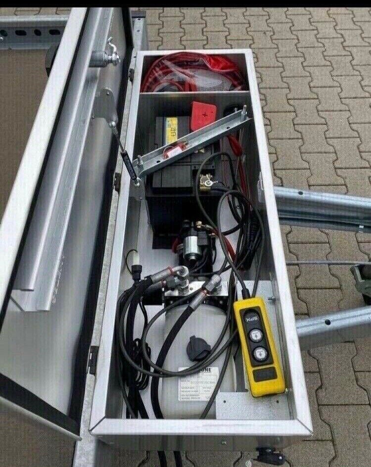 WOM 1500 Kg absenkbar mit E-Pumpe – 2