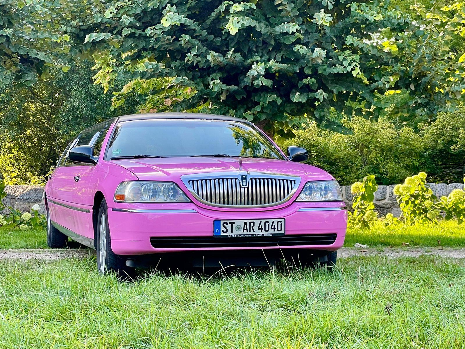 Lincoln Stretchlimousine in Pink