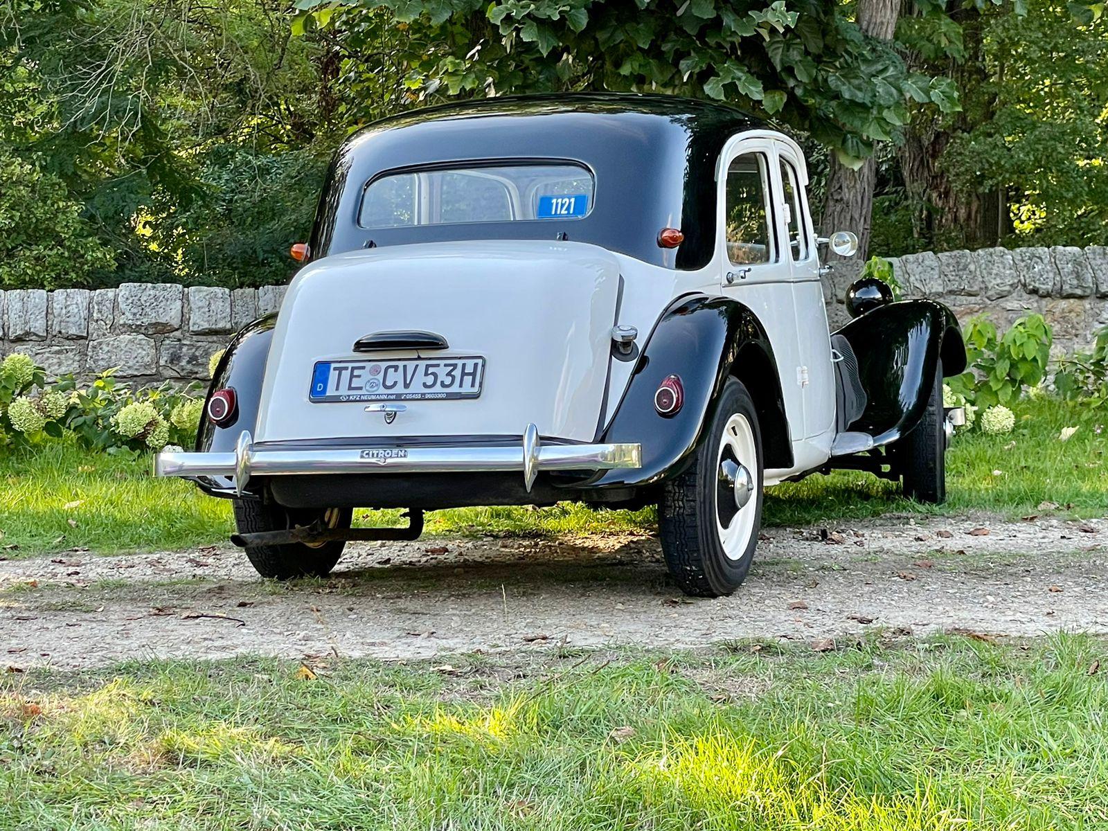 Citroen 11CV – 2
