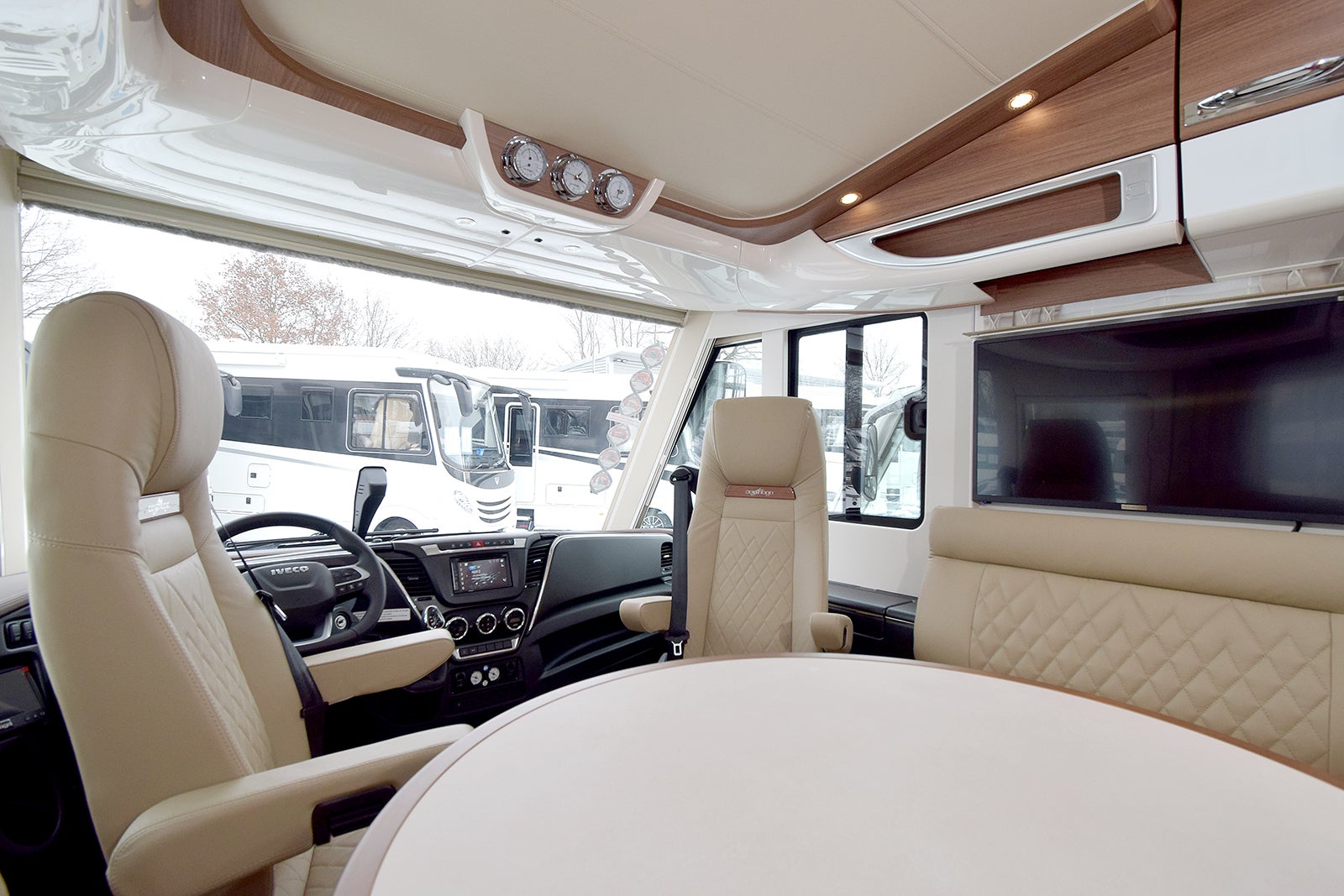 Luxus Wohnmobil Carthago s-plus, Vollausstattung – 4