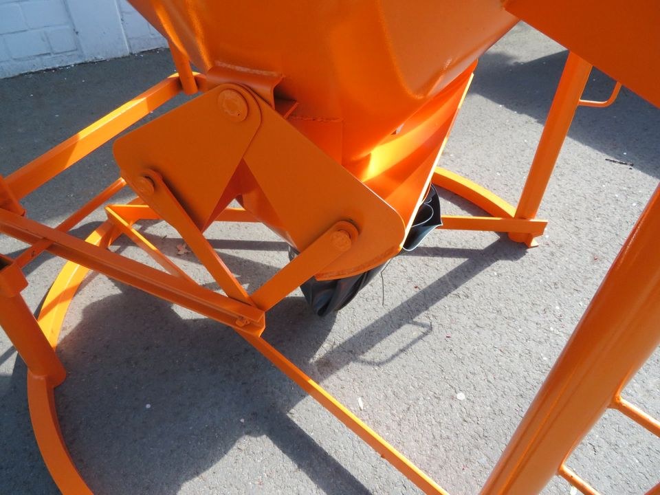 Betonbombe Betonsilo 750 L mieten in Harsewinkel bei RentundGo – 2