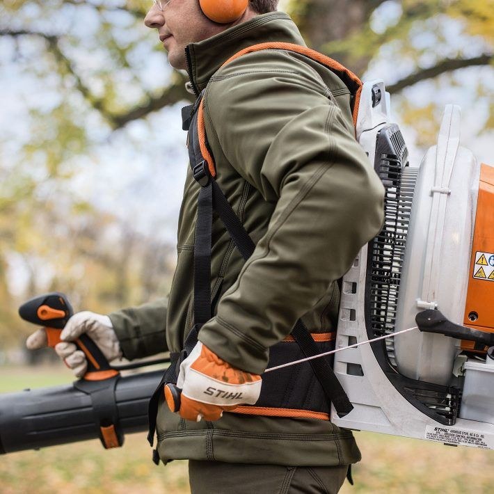 Laubbläsers STIHL BR 800 C E mieten in Harsewinkel bei RentundGo – 2