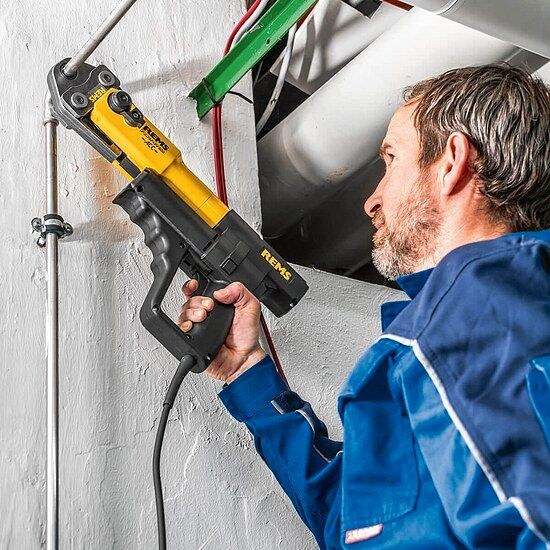 REMS POWER PRESS Rohrpresszange Fitting mieten in Harsewinkel – 4