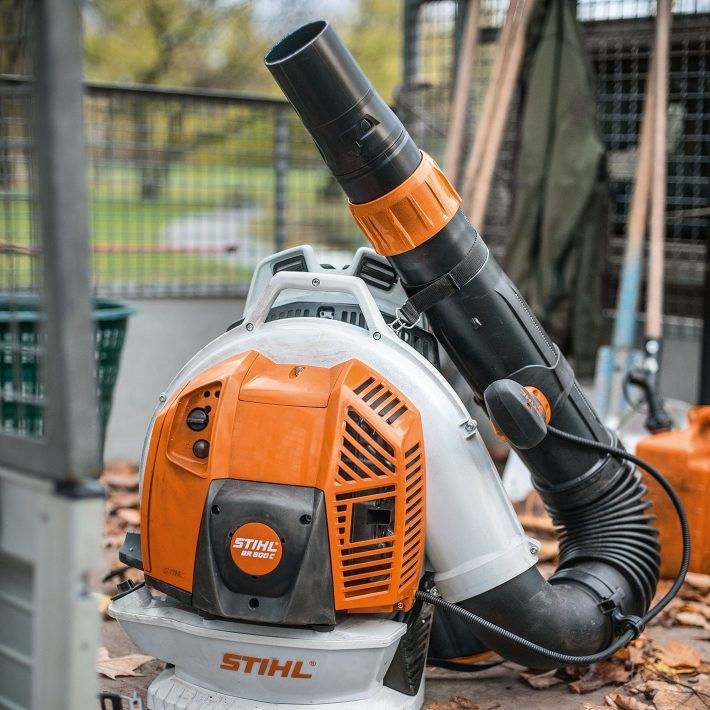Laubbläsers STIHL BR 800 C E mieten in Harsewinkel bei RentundGo – 4