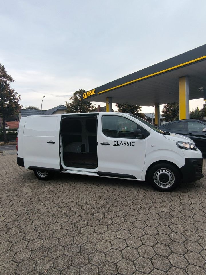 Lieferwagen Transporter Bus Sprinter mieten in Harsewinkel