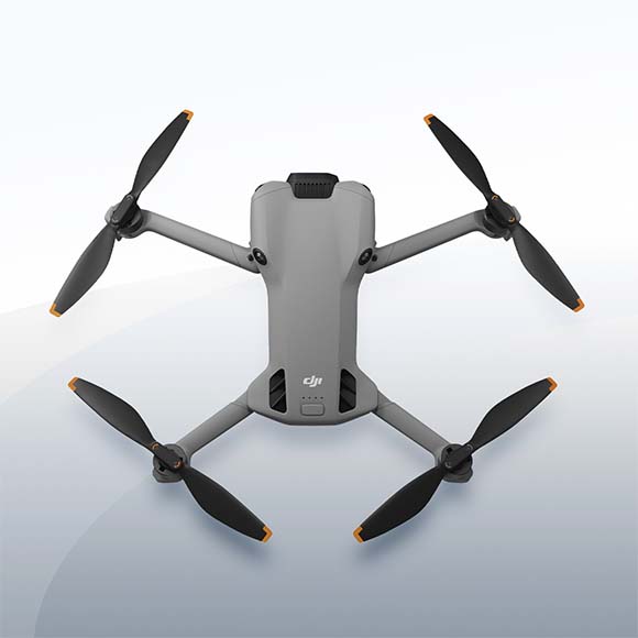DJI Mini 5 Pro Fly More Combo mit DJI RC2 mieten – Versand deutschlandweit ab 29,50 €/Tag – 2