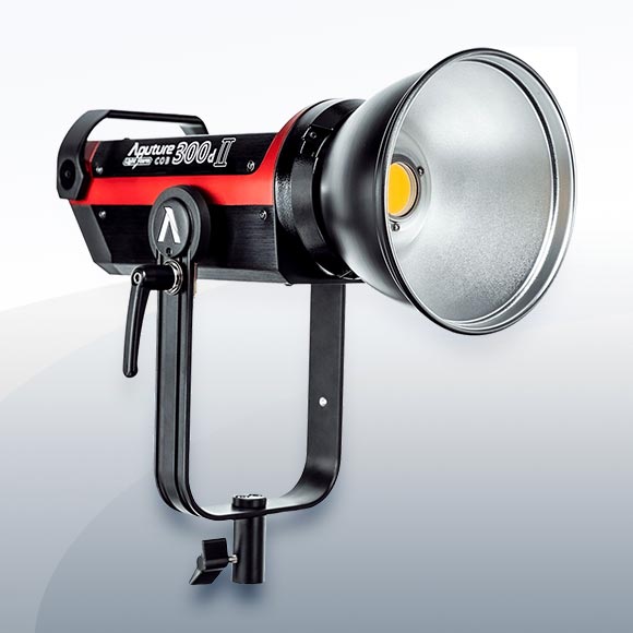 Aputure LS C300D MKII LED-Leuchte mieten – Versand deutschlandweit ab 22,50 €/Tag