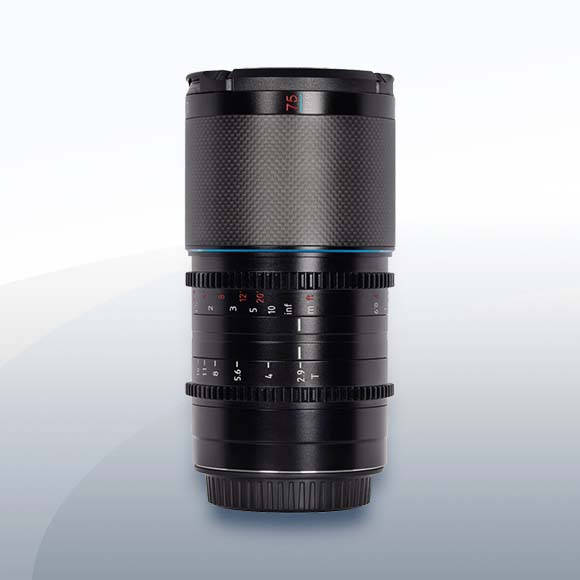 Sirui 75mm T2.9 1.6x Anamorphic Carbon Neutral-Flare (Sony E-Mount) mieten – ab 22 €/Tag