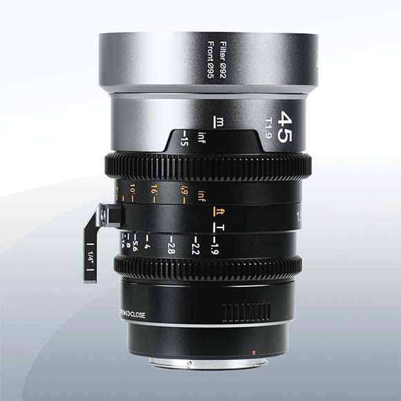 Sirui IronStar 45mm T1.9 1.5x Anamorphic Neutral-Flare (EF-Mount) mieten – ab 27,50 €/Tag