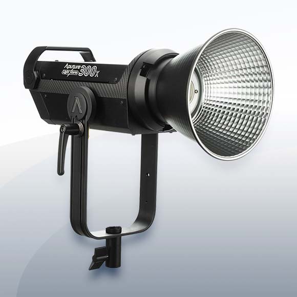 Aputure LS C300X Bi-Color LED-Leuchte mieten – Versand deutschlandweit ab 22,50 €/Tag
