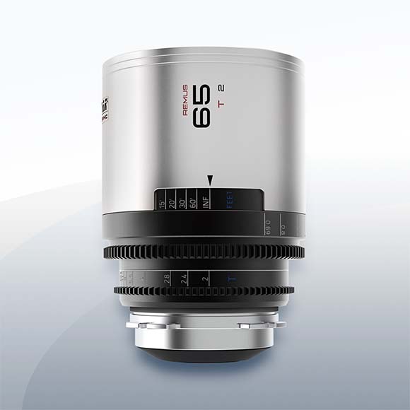 Blazar Remus 65mm T2 1.5x Anamorphic Silver-Flare (PL-Mount) mieten – ab 27,50 €/Tag