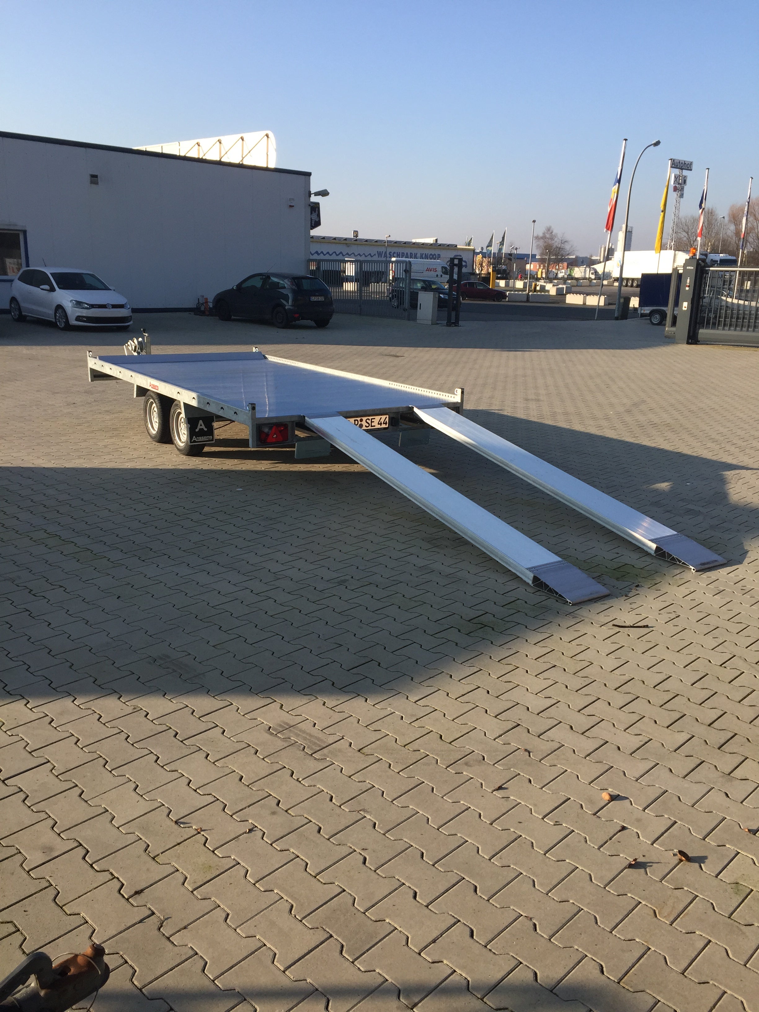 PKW Trailer PKW Transporter Nutzlast 2180 KG  durchgehende Platte Neu Bj 2017 – 3