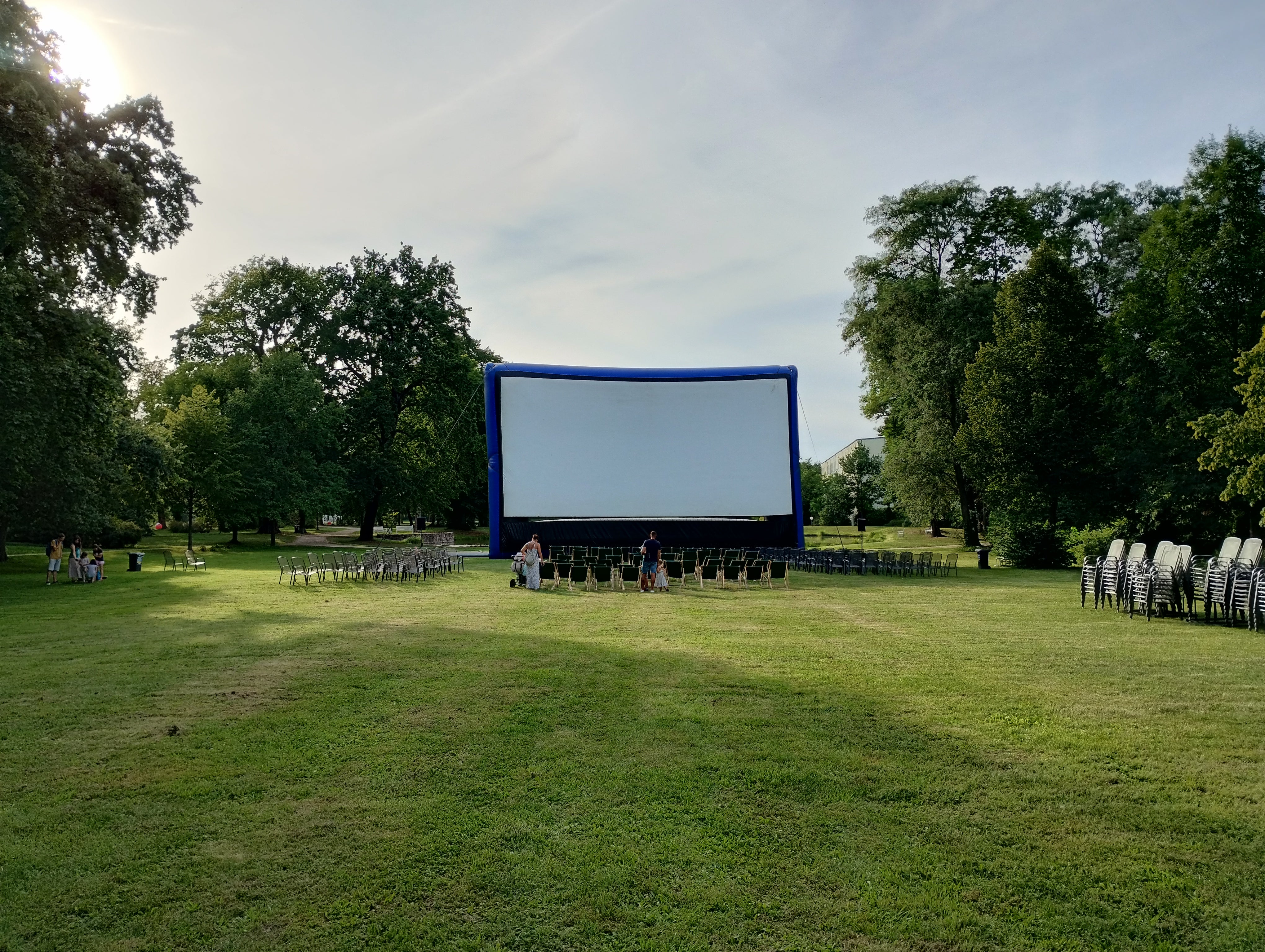 AIR SCREEN, 16 x 8 Meter Bildwandfläche