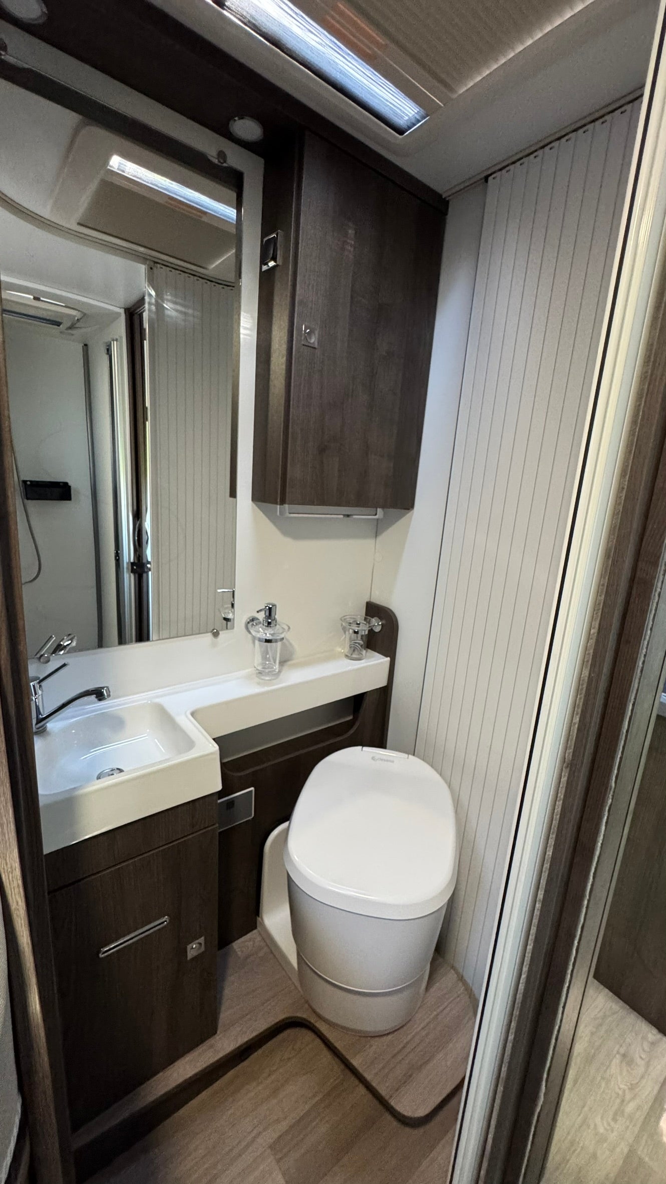 Wohnmobil zu vermieten 2 - 5 Personen – 4