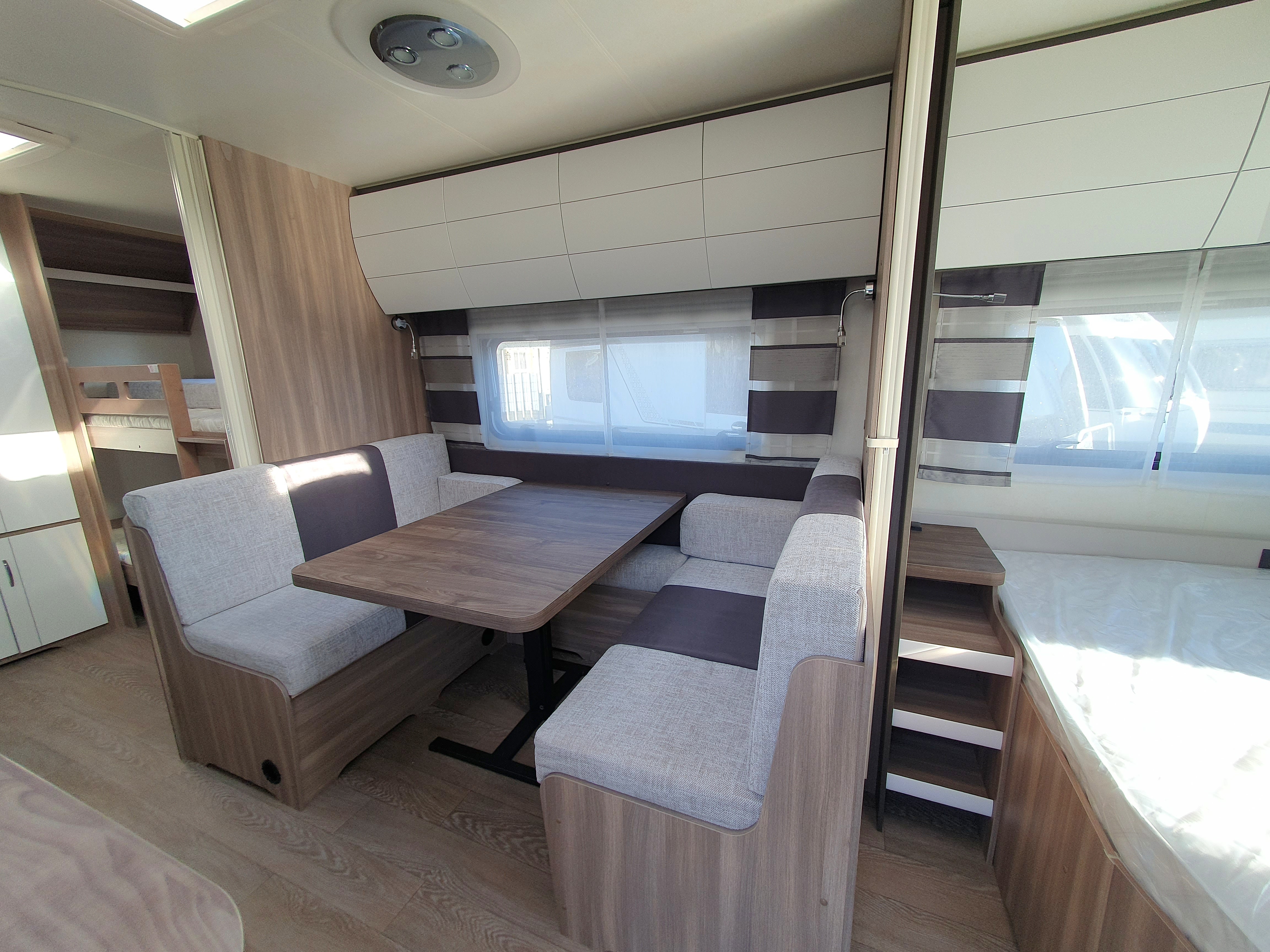 Wohnwagen Hobby 545 KMF mit Kinderzimmer Caravan Wohnwagen Wohnanhänger – 3