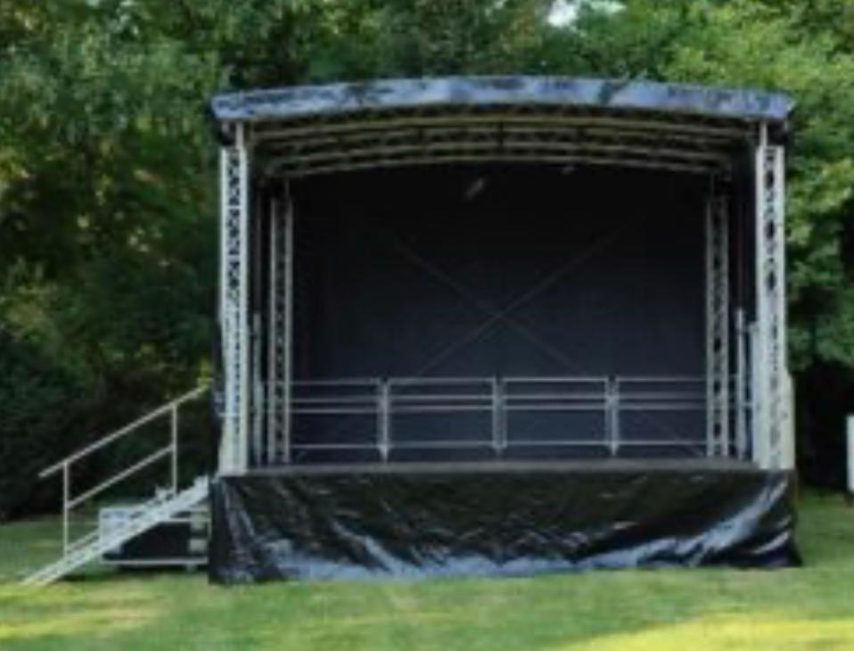 mobile Bühne, Trailerbühne 6m x 4m mieten in Schweinfurt