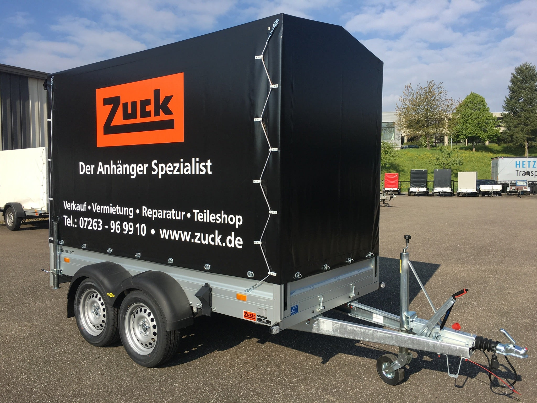 Tandem Tieflader, mit Plane und Spriegel, 2500kg Gesamtgewicht – 2