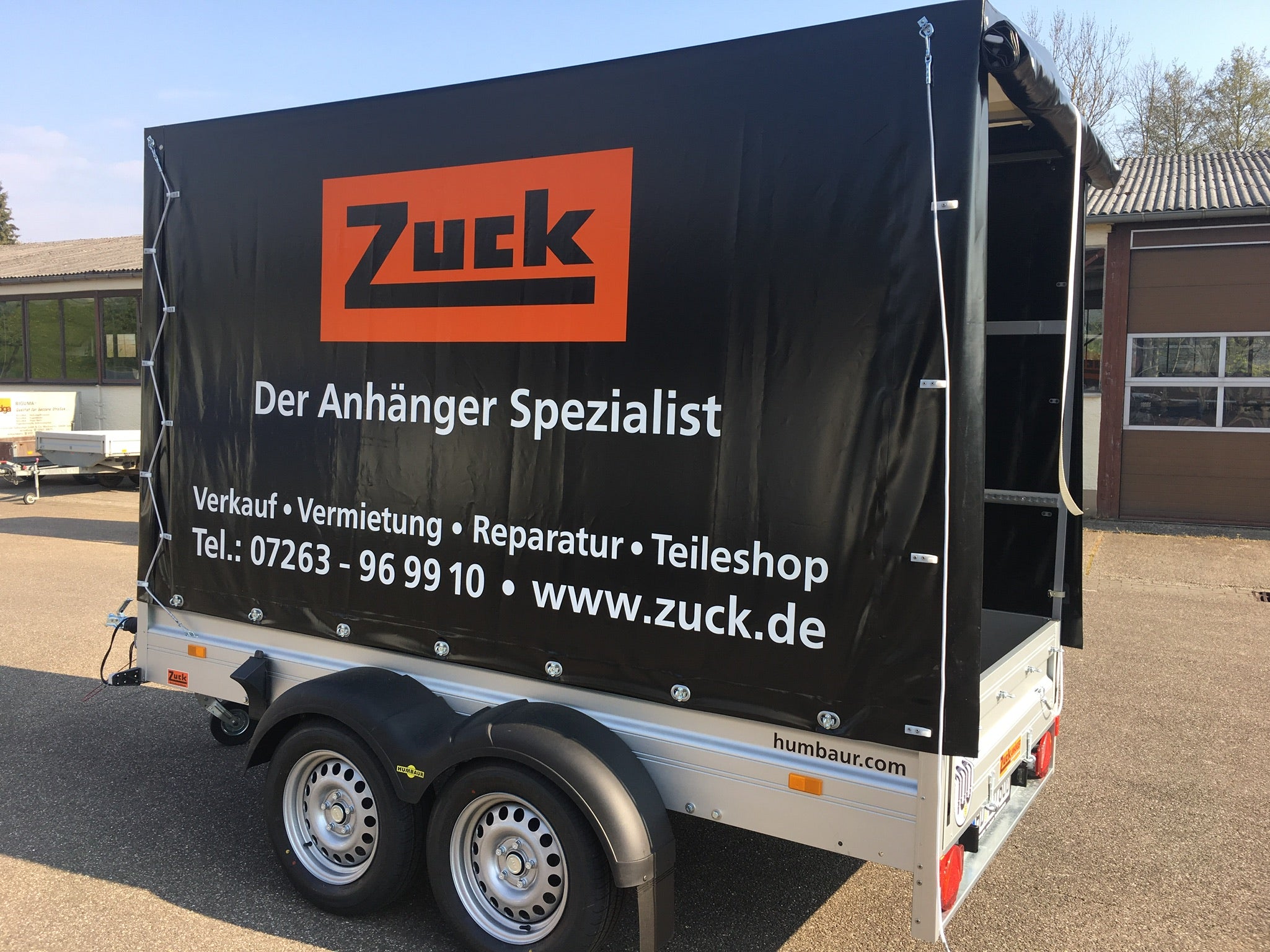 Tandem Tieflader, mit Plane und Spriegel, 2500kg Gesamtgewicht – 3