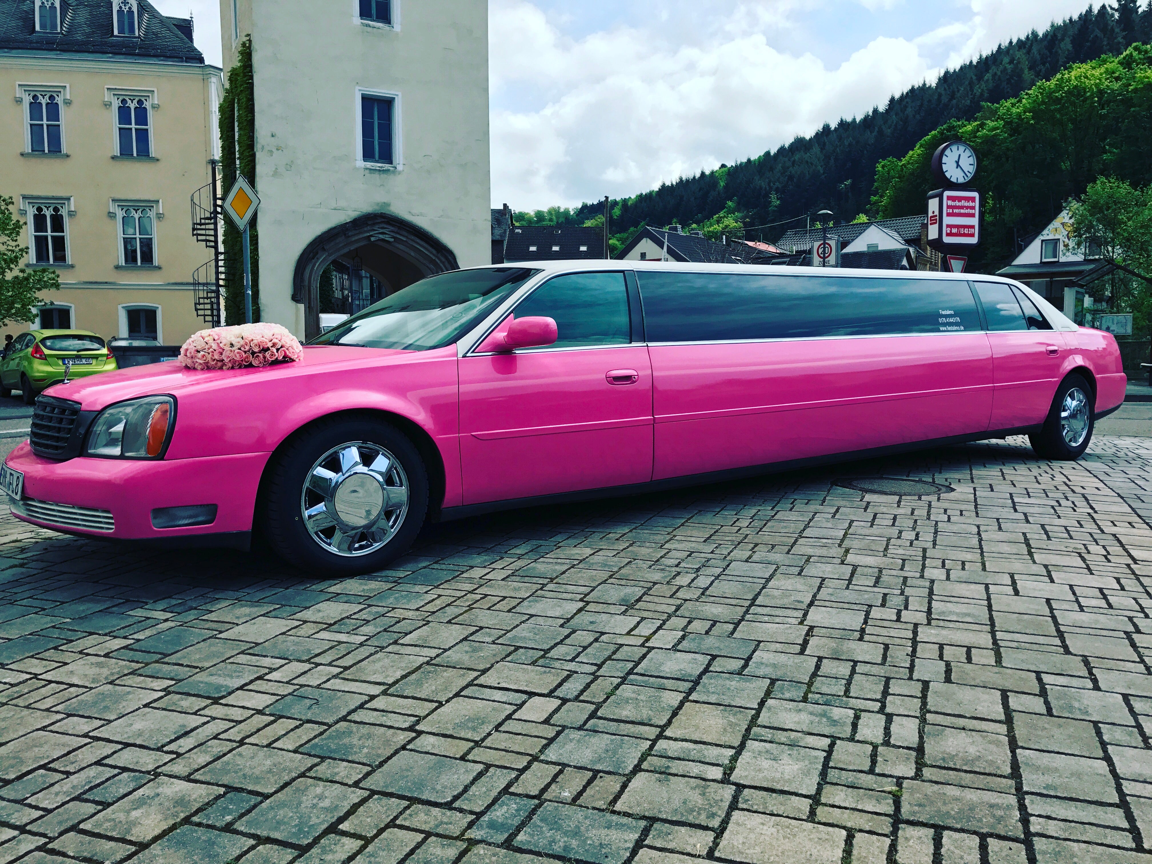 Stretchlimousine mieten,Lincoln Towna Car Weiß, Chrysler Mieten, Hummer H2 mieten – 3